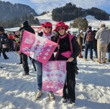 Rachel et Perrine Boisset, prêtes à pousser Arnaud sur la Streif.