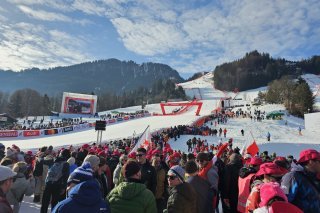 Les bonnets roses, très visibles aux abords de la piste.
