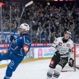 Mike Künzle, ici contre le Sparta Prague, a marqué le seul but zougois en Finlande KEYSTONE/CLAUDIO THOMA