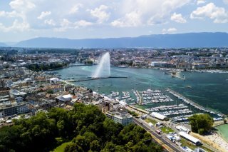 Les entreprises multinationales jouissent d'une bonne image dans l'Arc lémanique, où la population est globalement consciente de leur importance pour la prospérité, selon un sondage (illustration). KEYSTONE/SALVATORE DI NOLFI