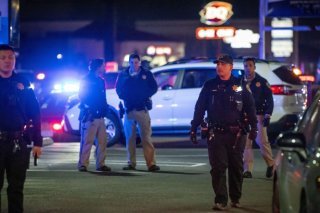 Les tirs ont été signalés en début de soirée samedi sur une avenue de Stockton. KEYSTONE/AP/Ethan Swope