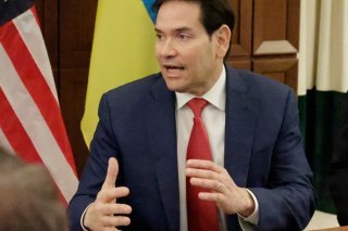 "Il ne s'agit pas simplement de mettre fin à la guerre (...) Il s'agit d'ouvrir une voie pour permettre à l'Ukraine de rester souveraine, indépendante et prospère", a déclaré le chef de la diplomatie américaine Marco Rubio. KEYSTONE/AP/Terry Renna