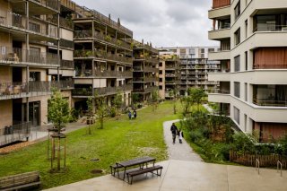 La Ville de Lausanne a choisi quinze investisseurs pour réaliser le 2e secteur de l'écoquartier des Plaines-du-Loup au sud du parc du Loup (archives). KEYSTONE/JEAN-CHRISTOPHE BOTT