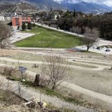La zone renaturée surplome la plaine Bellevue de Sierre
