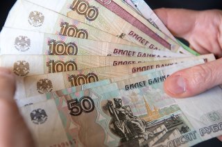 La Banque centrale russe a relevé son taux directeur pour contrer la chute du rouble, au plus bas par rapport à l'euro et au dollar depuis mars 2022. (archives)