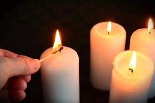 candles-1076675_960_720
