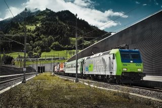 Les travaux se poursuivent jusqu'à fin janvier dans le tunnel du Lötschberg