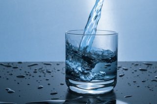 eau-potable_couv_eau-verre