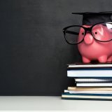 Aux bourses et prêts d'études du canton, certaines communes ajoutent un complément (ici une ill. de la ville de Sierre)