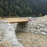 Le nouveau pont "fusible" qui a permis la reprise du trafic dans le Haut Val de Bagnes