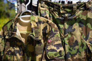 Les débats tournent autour de l'augmentation du plafond des dépenses de l'armée (archives). KEYSTONE/LAURENT GILLIERON