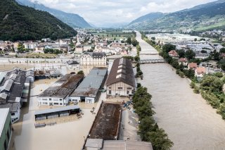 De part et d'autre du Rhône, les sites de Constellium, à Sierre et à Chippis ont subi d'importants dommages avec la crue