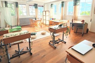 Une des salles de classe dans l'école de St-Pierre-de-Clages