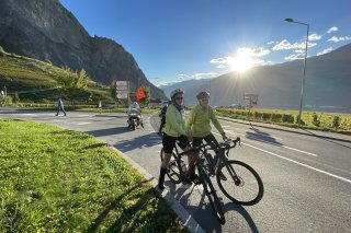Mélanie Comby et son oncle Bernard Bessard ce lundi à Chamoson, juste avant le départ pour Marseille.
