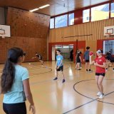 Des élèves de 9 CO ont participé à une leçon d'éducation physique particulière, ce lundi à Orsières.