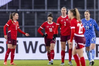 Soirée compliquée pour les joueuses de l'équipe de Suisse à Zurich. KEYSTONE/MICHAEL BUHOLZER