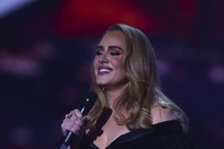 Adele est accusée d'avoir copié la mélodie du titre "Mulheres", succès interprété par le monstre sacré de la samba Martinho da Vila dans un album sorti en 1995 (archives). KEYSTONE/AP Invision/JOEL C RYAN