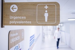 Près de 30% des consultations aux urgences ne correspondent pas à de réelles urgences médicales (archives). KEYSTONE/VALENTIN FLAURAUD