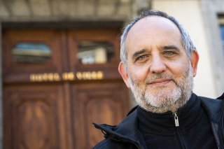 Après une absence pour cause de maladie, Yvan Luccarini, syndic de la ville de Vevey, est de retour aux affaires (archives). KEYSTONE/JEAN-CHRISTOPHE BOTT