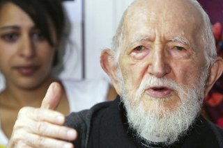 L'Abbé Pierre, décédé en 2007, est visé par de multiples accusations d'agressions sexuelles (archives). KEYSTONE/AP/Remy de la Mauviniere