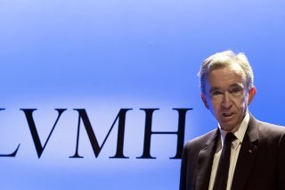 "Dans le contexte incertain de l'année 2024, LVMH a fait preuve d'une bonne résistance", selon son directeur général (CEO) Bernard Arnault (archives). KEYSTONE/EPA/IAN LANGSDON