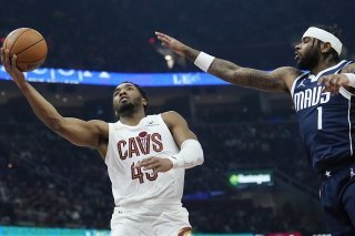 Les Cavs de Donovan Mitchell (45) ont écrasé les Mavericks dimanche en NBA KEYSTONE/AP/Sue Ogrocki