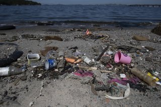En 2019, le monde a fabriqué environ 460 millions de tonnes de plastique, un chiffre qui a doublé depuis 2000. Et la quantité risque encore de doubler d'ici à 2040 (archives). KEYSTONE/AP/BRUNA PRADO