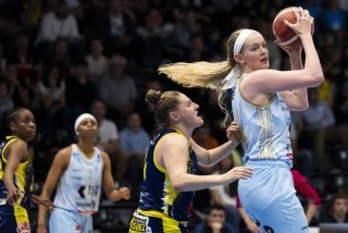 Nadia Constantin (au centre) est un des piliers du BBC Troistorrents depuis de nombreuses saisons.