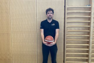 L'entraîneur d'Hélios, Gurvan Morvan, vit sa deuxième saison du côté de Vétroz.