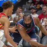 James Harden (à droite) a brillé vendredi face aux Hawks KEYSTONE/AP/Erik Rank