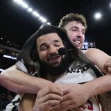 La joie des Rockets, qui pourront jouer un match 7 à domicile face aux Warriors KEYSTONE/AP/Godofredo A. Vásquez