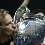 Rakitic, qui a gagné la Ligue des champions 2015 avec le Barça, prend sa retraite KEYSTONE/AP/FRANK AUGSTEIN