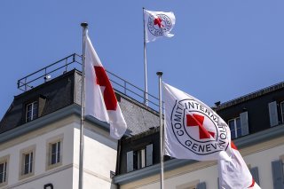 Les 112 millions de francs alloués au CICR pour 2025 et 2026 s'ajoutent aux 80 millions que la Suisse verse annuellement à l'organisation pour soutenir son siège à Genève (archives). KEYSTONE/MARTIAL TREZZINI