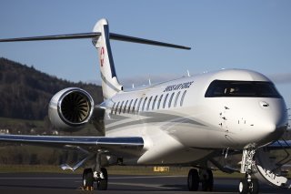 Le Conseil fédéral avait reçu son nouvel avion en janvier. KEYSTONE/PETER KLAUNZER