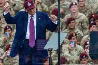 Les négociateurs américains et chinois ont annoncé s'être accordés sur un "cadre général" pour lisser leurs différends commerciaux, laissant le soin à leurs présidents respectifs de le valider. KEYSTONE/EPA/STAN GILLILAND