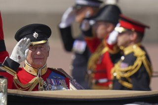 "Bon anniversaire, votre majesté!" KEYSTONE/AP/Alberto Pezzali