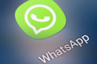 WhatsApp diffusera désormais de la publicité. (archive) KEYSTONE/DPA/FABIAN SOMMER