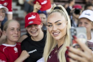 Alisha Lehmann et ses équipières espèrent faire vibrer tout un pays KEYSTONE/ALESSANDRO DELLA VALLE