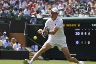Jannik Sinner a maîtrisé son sujet pour son 1er tour à Wimbledon KEYSTONE/AP/Kirsty Wigglesworth