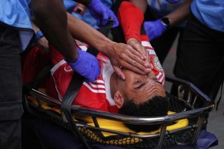 Jamal Musiala a été évacué sur une civière KEYSTONE/AP/BRYNN ANDERSON