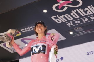 Marlen Reusser a récupéré le maillot rose après la 4e étape du Giro KEYSTONE/AP/Massimo Paolone/Lapresse