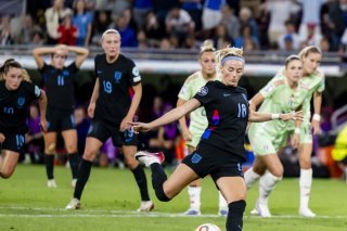 Chloe Kelly (18) a transformé en deux temps le penalty de la victoire KEYSTONE/JEAN-CHRISTOPHE BOTT