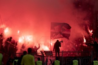 Selon la CCDJP, le nombre de matches problématiques a globalement diminué en Suisse (image d'illustration). KEYSTONE/GEORGIOS KEFALAS