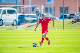 Pierrick Moulin en action lors du match amical remporté 2-0 par le FC Sion samedi au Bouveret.