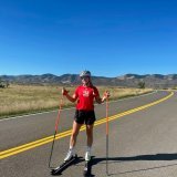 Estelle Darbellay à l'entraînement sur skis à roulettes dans le Colorado.