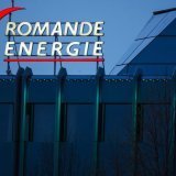 De janvier à fin juin, Romande Energie, le chiffre d'affaires a diminué de 9% sur un an à 386 millions de francs (archives). KEYSTONE/JEAN-CHRISTOPHE BOTT