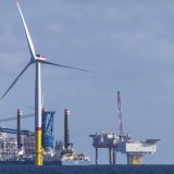 Les solutions de flexibilité offertes par Südvolt contribuent à atténuer les variations de tension sur le réseau électrique allemand induites par le raccordement à des sources d'énergie renouvelables tributaires des aléas météorologiques. (archive) KEYSTONE/EPA/JENS KOEHLER