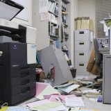 Une secousse lundi soir dans la même région du Japon avait fait tomber des objets des étagères, endommagé des routes, brisé des vitres et déclenché des vagues de tsunami atteignant 70 centimètres. KEYSTONE/AP