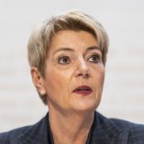 Karin Keller-Sutter a expliqué que la Suisse rejetait toute forme de violence, de haine et d'antisémitisme (photo prétexte). KEYSTONE/ALESSANDRO DELLA VALLE