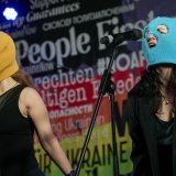 Pussy Riot s'est notamment fait connaître en 2012 avec une "prière punk" demandant à la vierge Marie de "chasser" le président russe (archives). KEYSTONE/DPA/MICHAEL UKAS